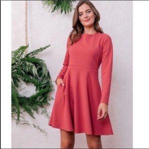 Gal Meets Glam Greer